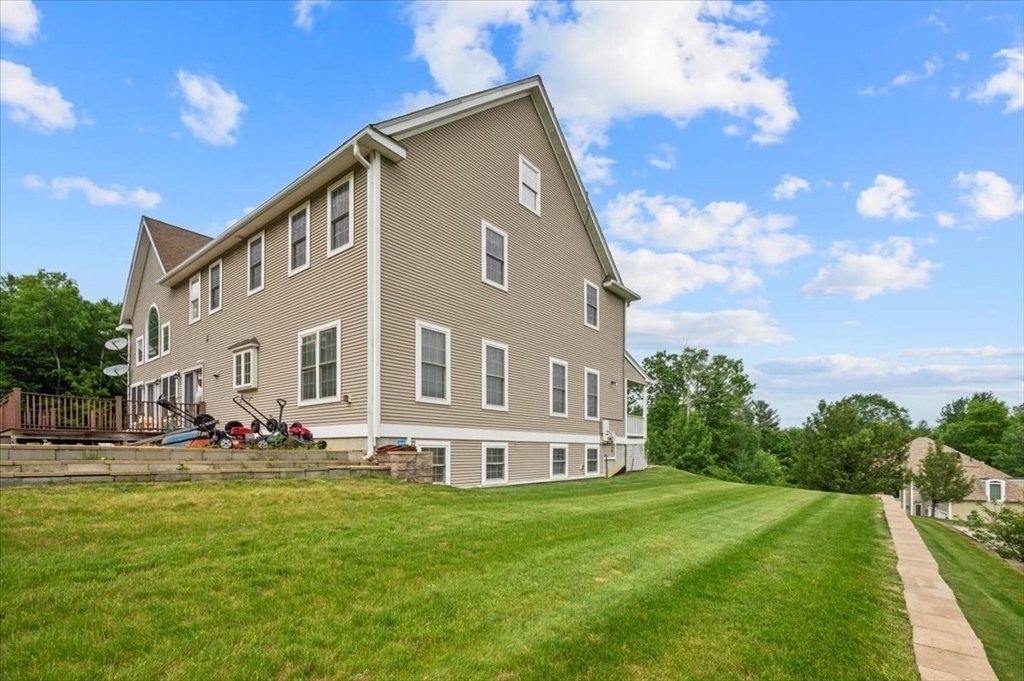 44 Hycrest Road Charlton, MA 01507 - Photo 6 of 42