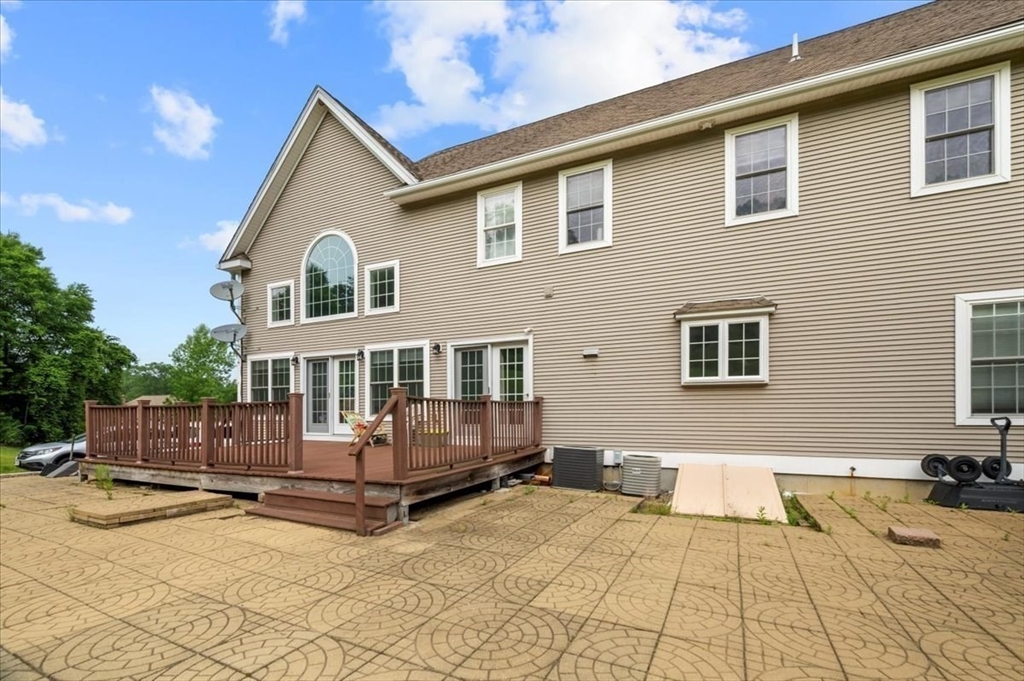 44 Hycrest Road Charlton, MA 01507 - Photo 9 of 42