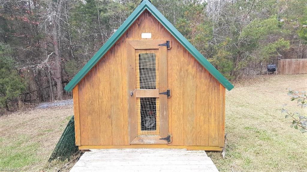 681 Juney Beauchamp Road Advance, NC 27006 - Photo 21 of 26 Bring the chickens!