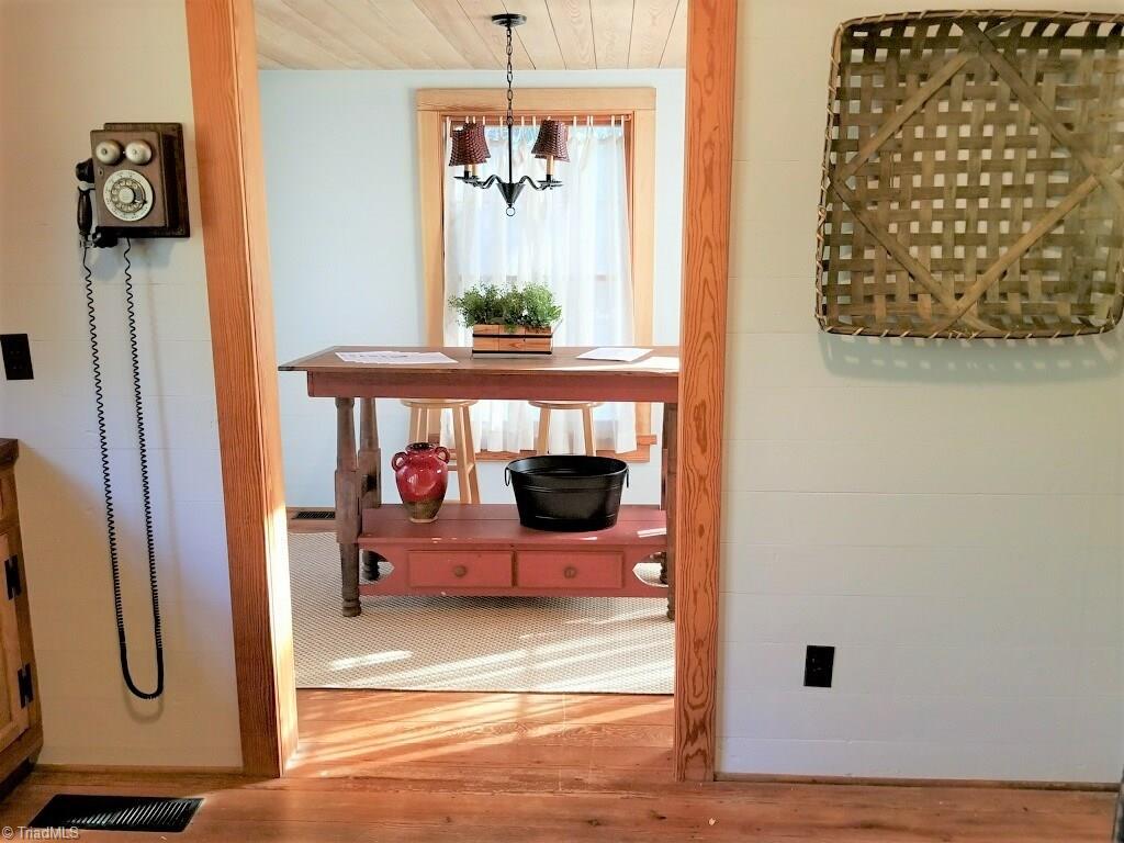 681 Juney Beauchamp Road Advance, NC 27006 - Photo 4 of 26 Bright breakfast area or office space