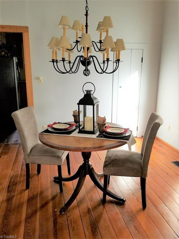 681 Juney Beauchamp Road Advance, NC 27006 - Photo 7 of 26 Dining Room