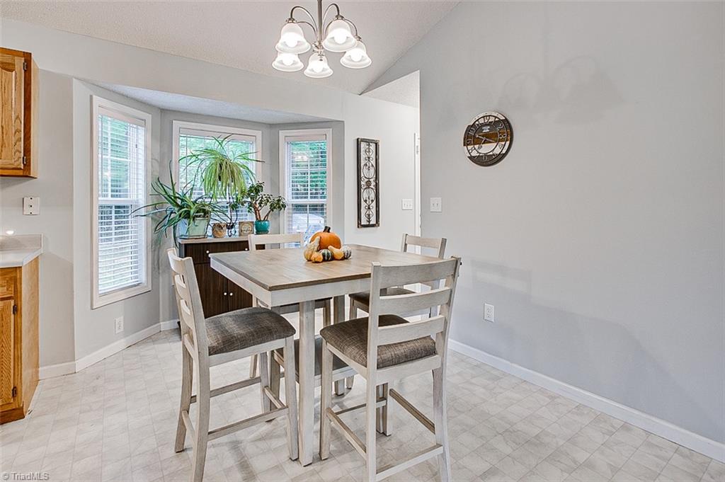 4302 Fox Street Randleman, NC 27317 - Photo 7 of 29 Breakfast Area