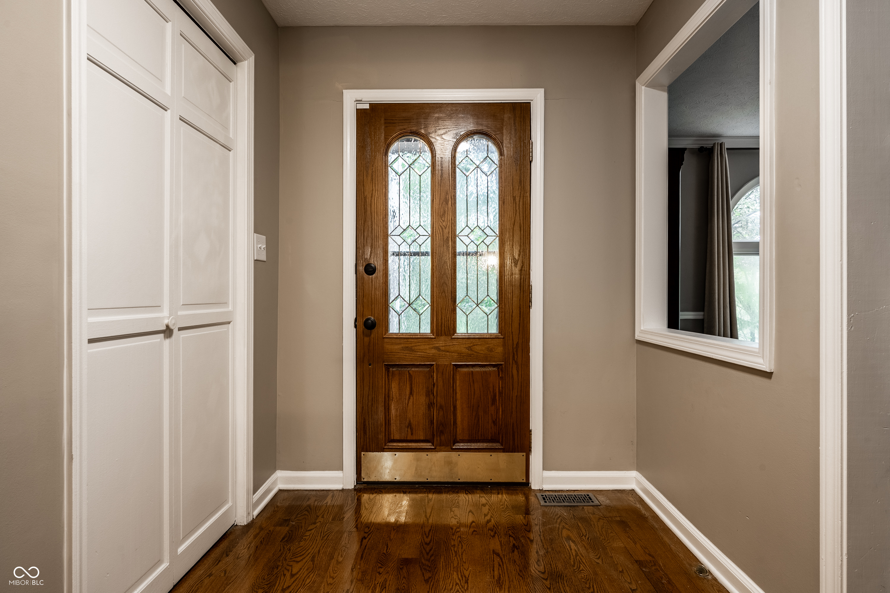 8310 Fall Creek Road Indianapolis, IN 46256 - Photo 5 of 48