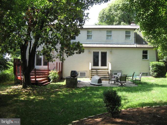 815 Forest Glen Road Silver Spring, MD 20901 - Photo 4 of 15 Exterior (Rear)