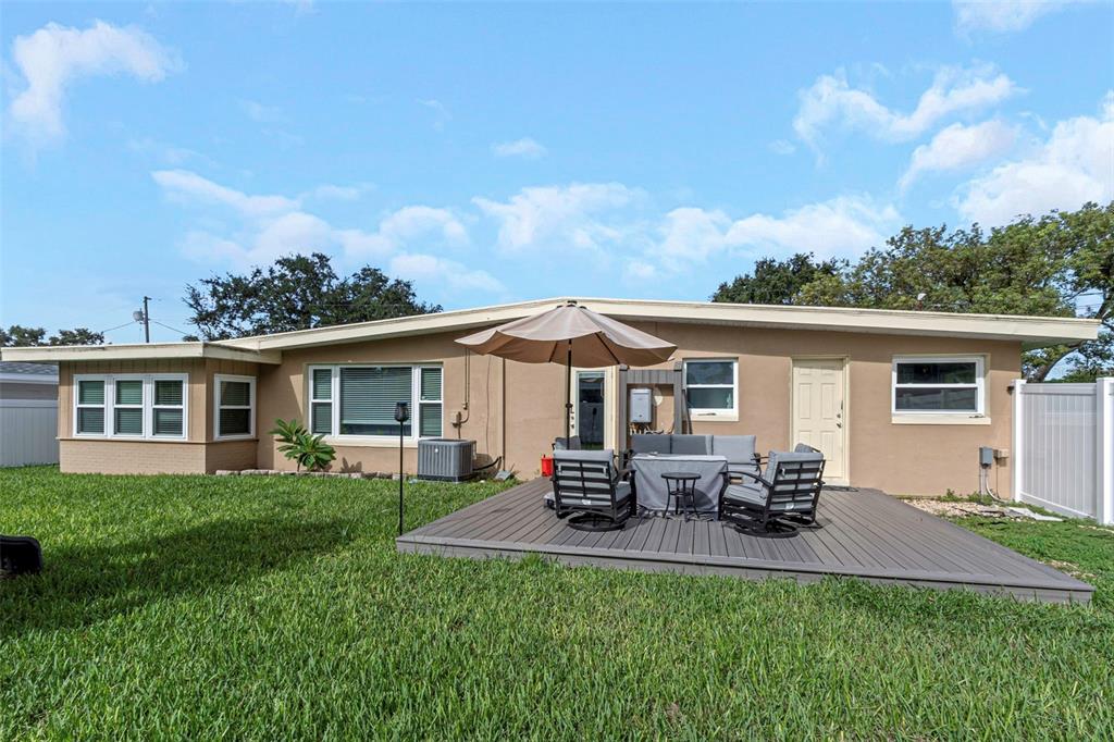 1351 Fairfax Road Clearwater, FL 33764 - Photo 44 of 56