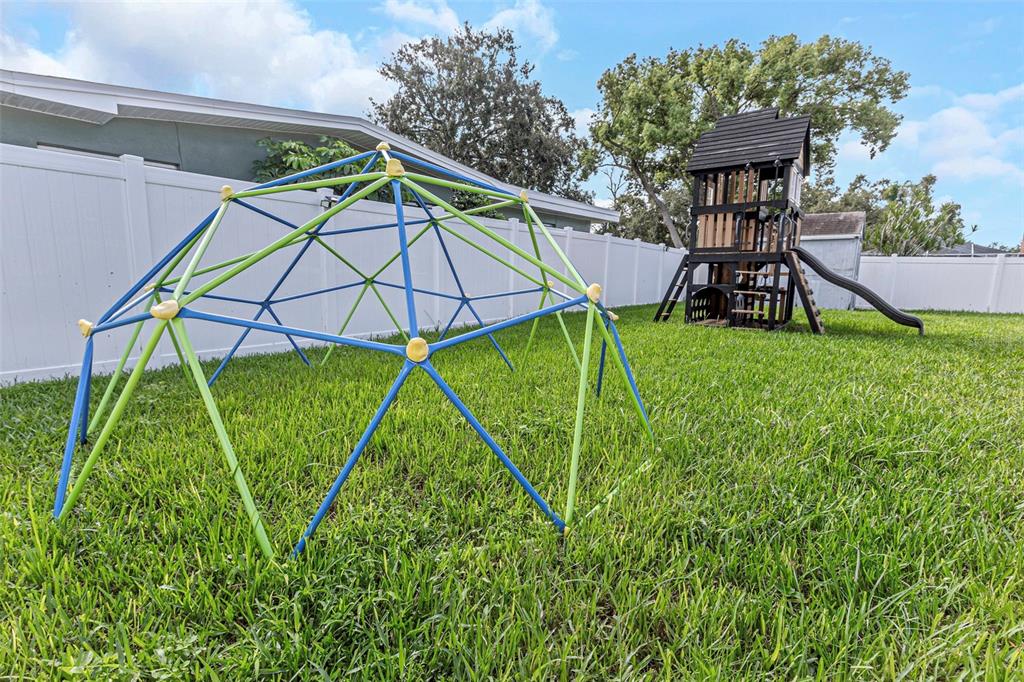 1351 Fairfax Road Clearwater, FL 33764 - Photo 48 of 56