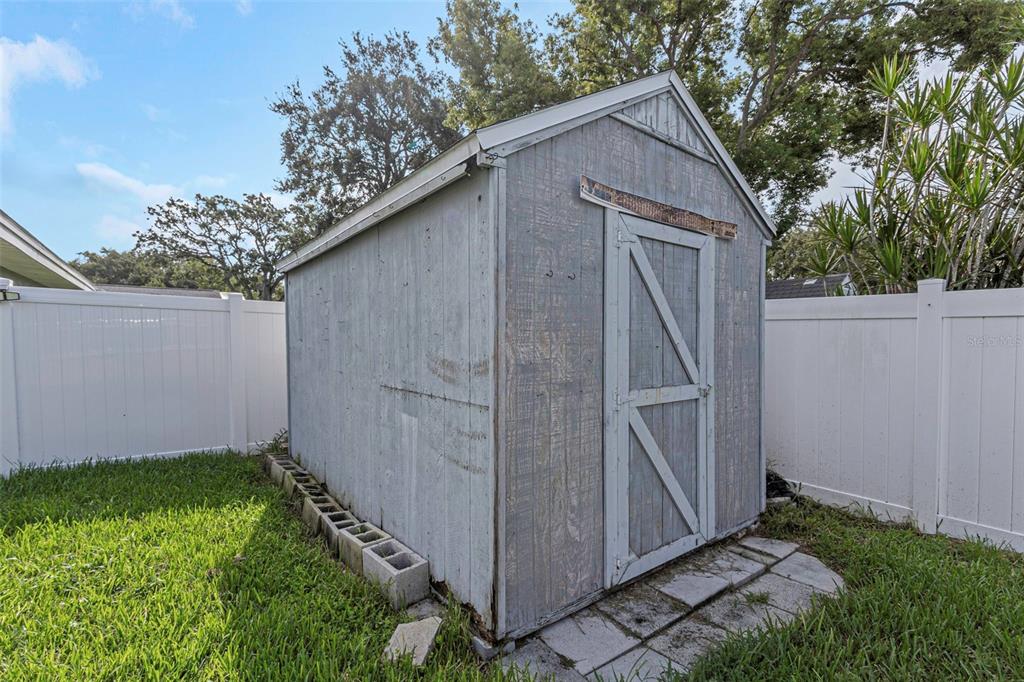 1351 Fairfax Road Clearwater, FL 33764 - Photo 49 of 56