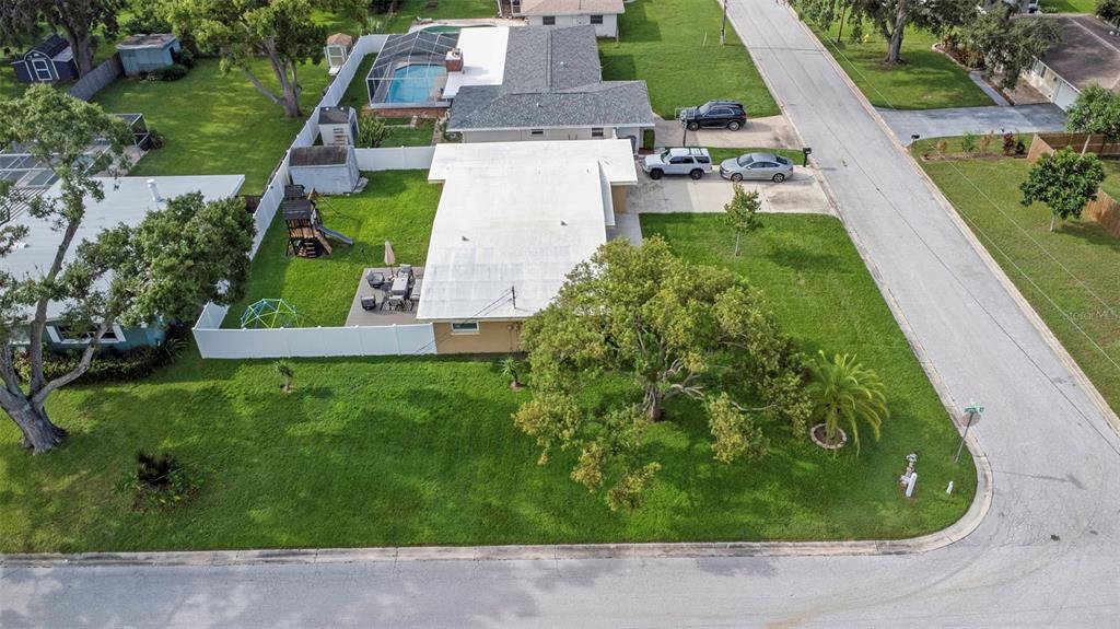 1351 Fairfax Road Clearwater, FL 33764 - Photo 53 of 56