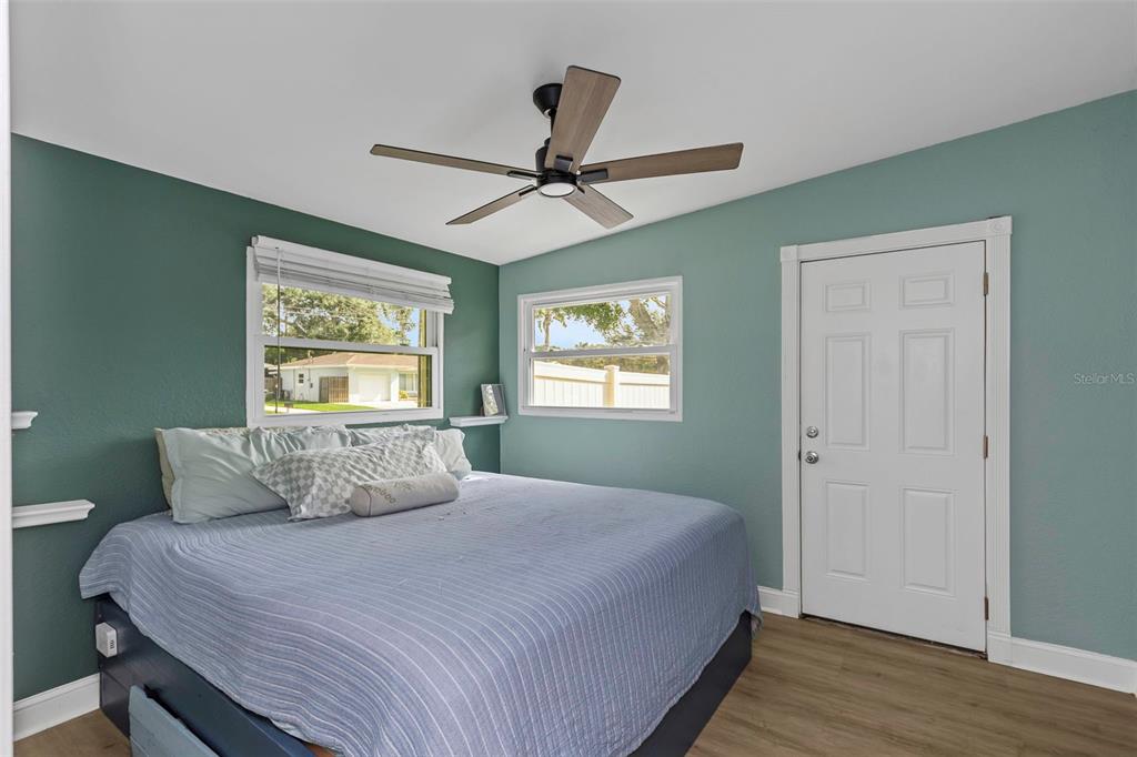 1351 Fairfax Road Clearwater, FL 33764 - Photo 10 of 56