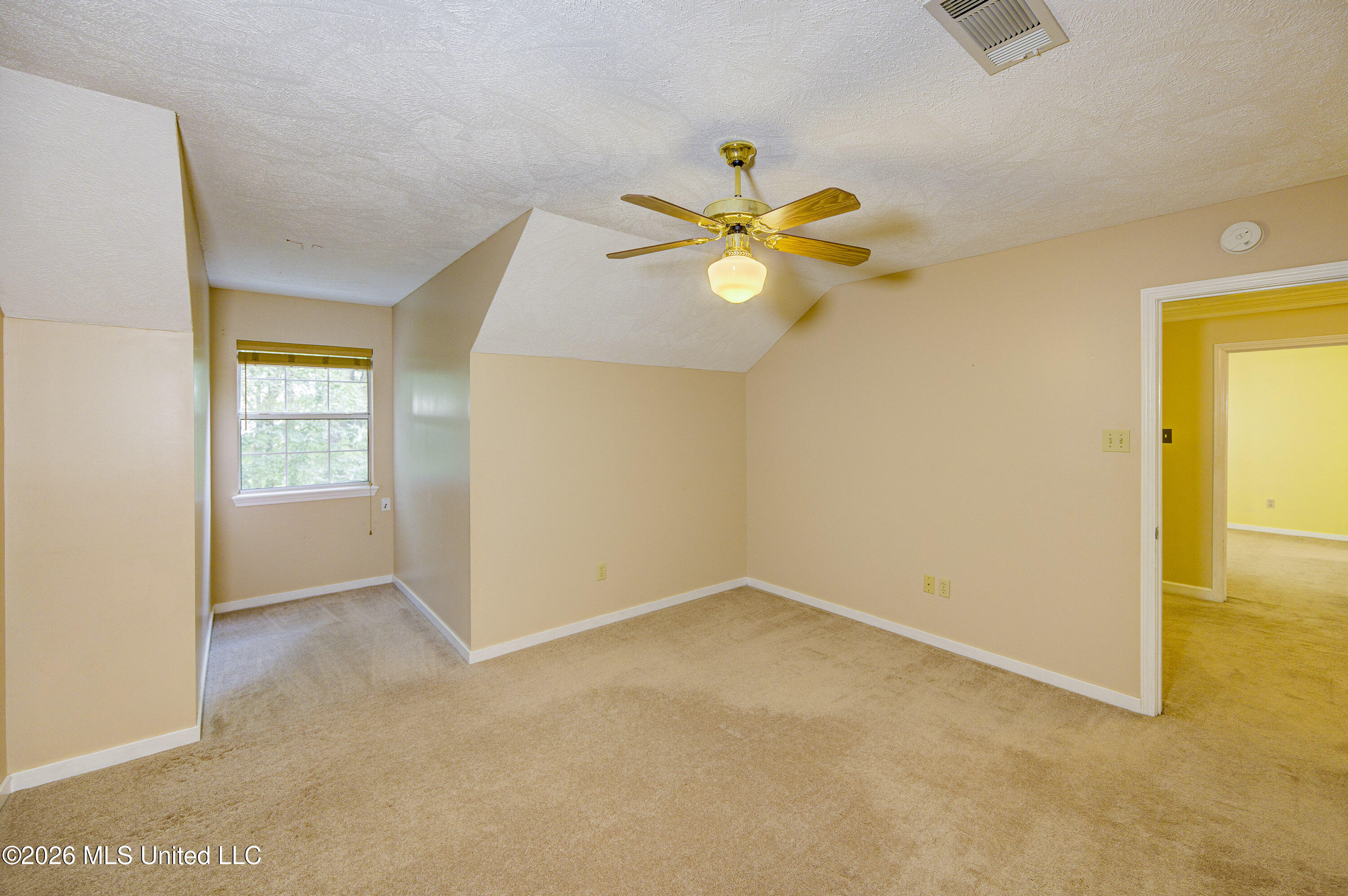 6003 Queens Point Vicksburg, MS 39180 - Photo 36 of 47 Third Bedroom 1