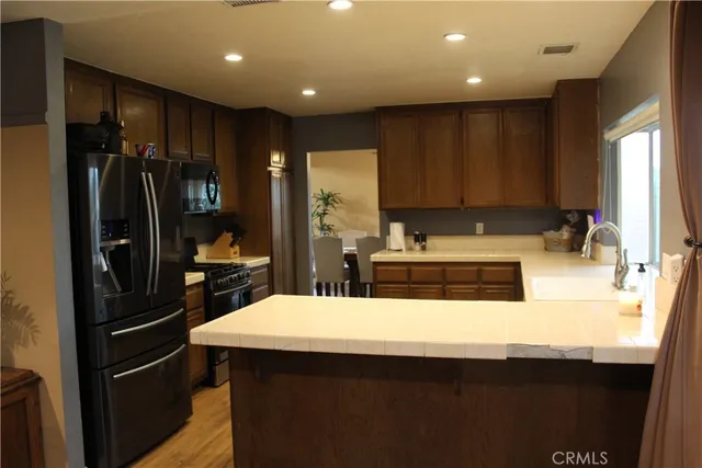 $830,000 | 906 Brandywine, Corona, CA 92878