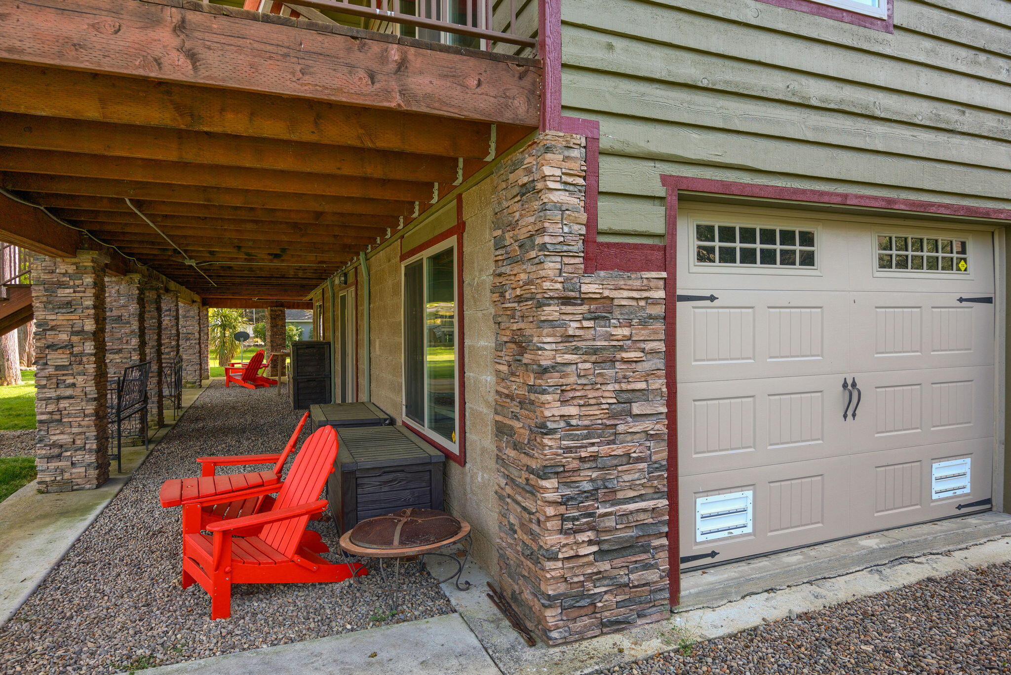 343 Rene Drive Shady Cove, OR 97539 - Photo 89 of 152 Garage