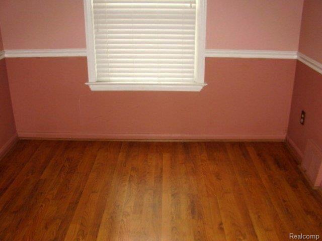 2197 Ridgemont Road Grosse Pointe, MI 48236 - Photo 3 of 6 2012-09-25 23.11.19-1.jpg
