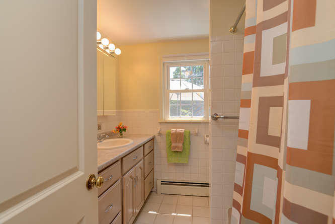 2 Willow Lane Cumberland, ME 04021 - Photo 22 of 58 Full bath with tile flooring