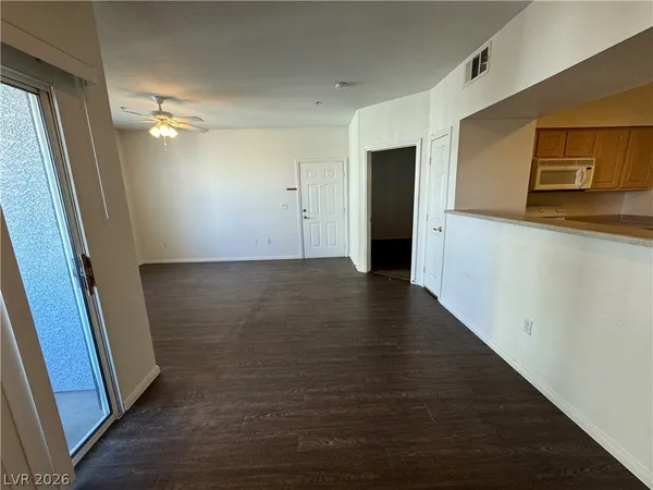 $1,295 | 6955 North Durango Drive, Unit 2104, Las Vegas, NV 89149