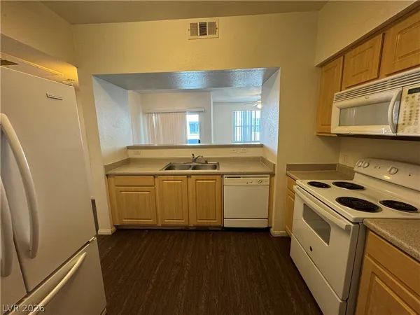 $1,295 | 6955 North Durango Drive, Unit 2104, Las Vegas, NV 89149