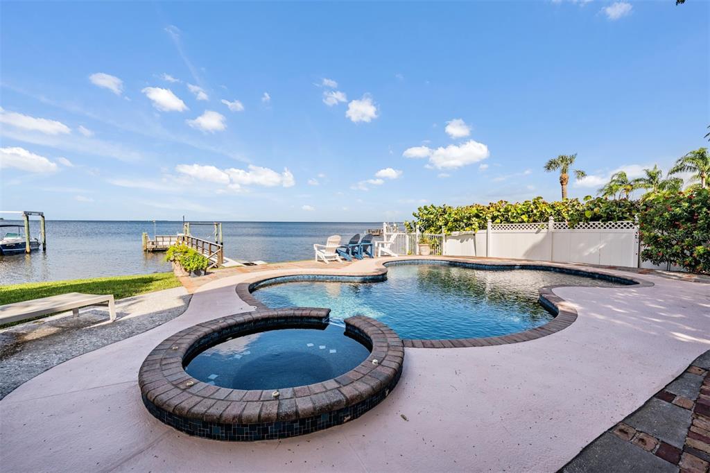 615 North Mayo Street Palm Harbor, FL 34683 - Photo 5 of 73