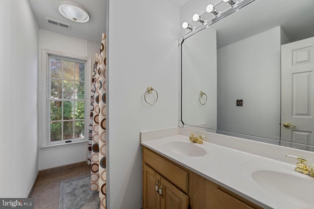 12322 Timber Grove Road Owings Mills, MD 21117 - Photo 13 of 20