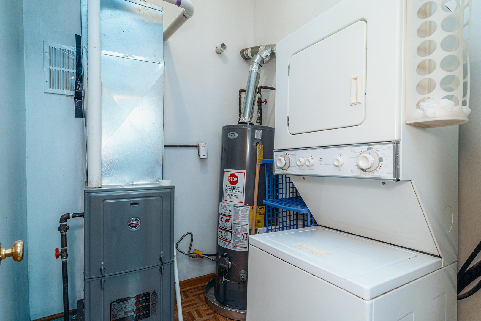 747 North Throop Street Chicago, IL 60642 - Photo 29 of 31 a utility room with dryer and washer