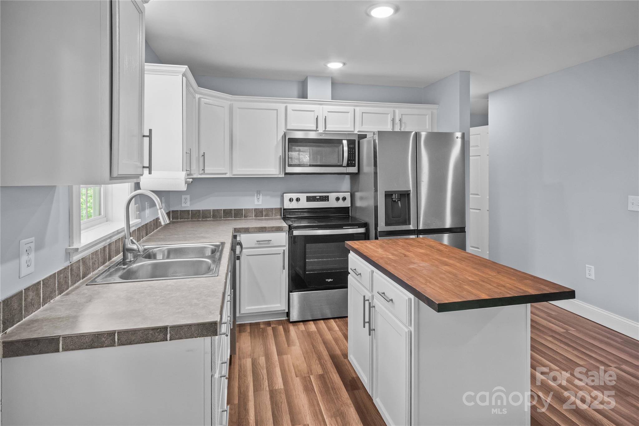 419 Hidden Hill Road Tryon, NC 28782 - Photo 16 of 46