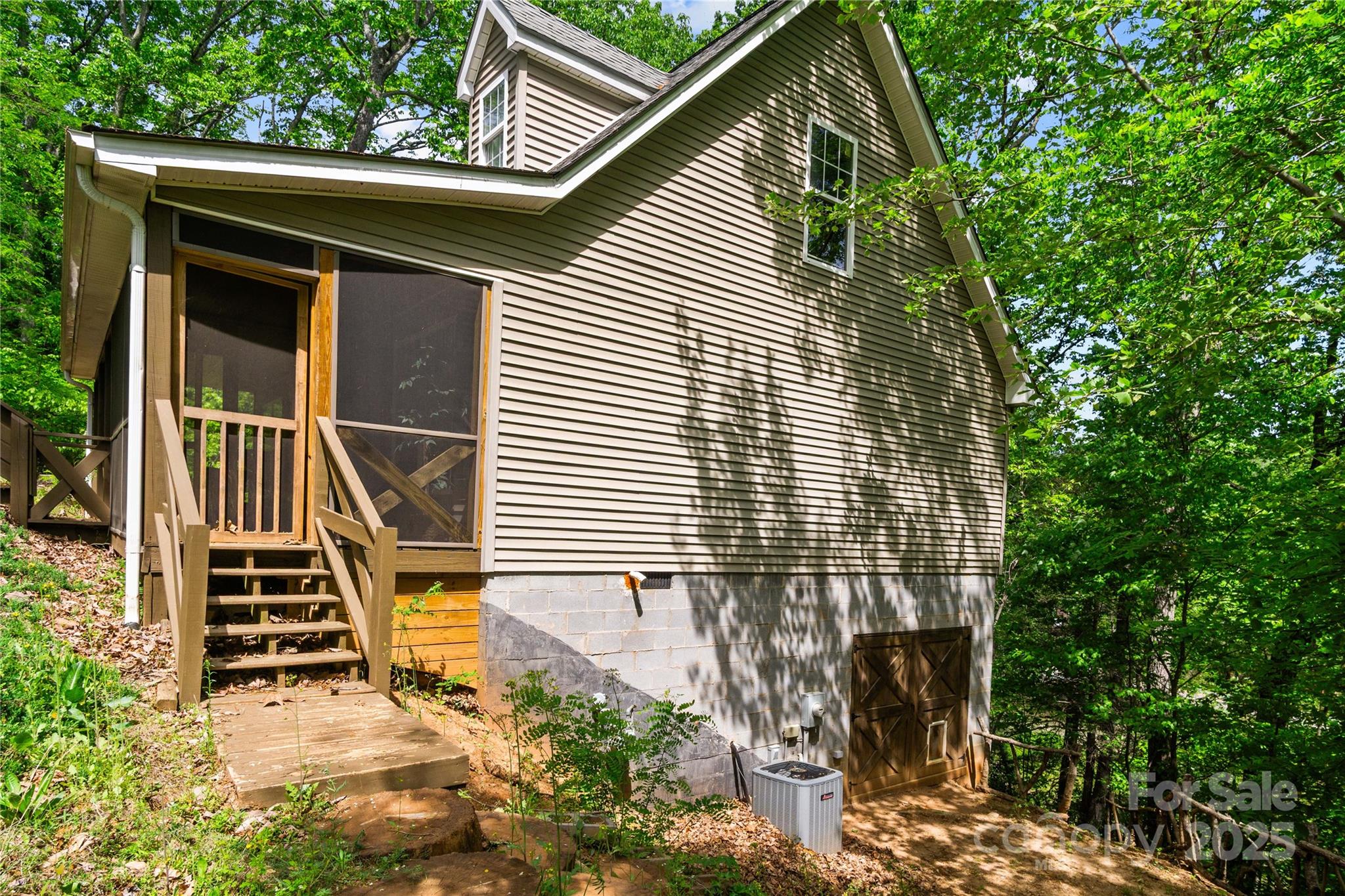 419 Hidden Hill Road Tryon, NC 28782 - Photo 7 of 46