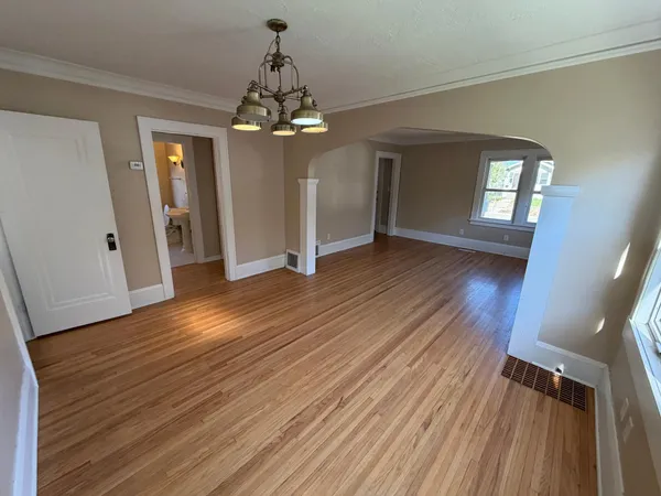 $2,395 | 1349 Schletti Street North, St. Paul, MN 55117