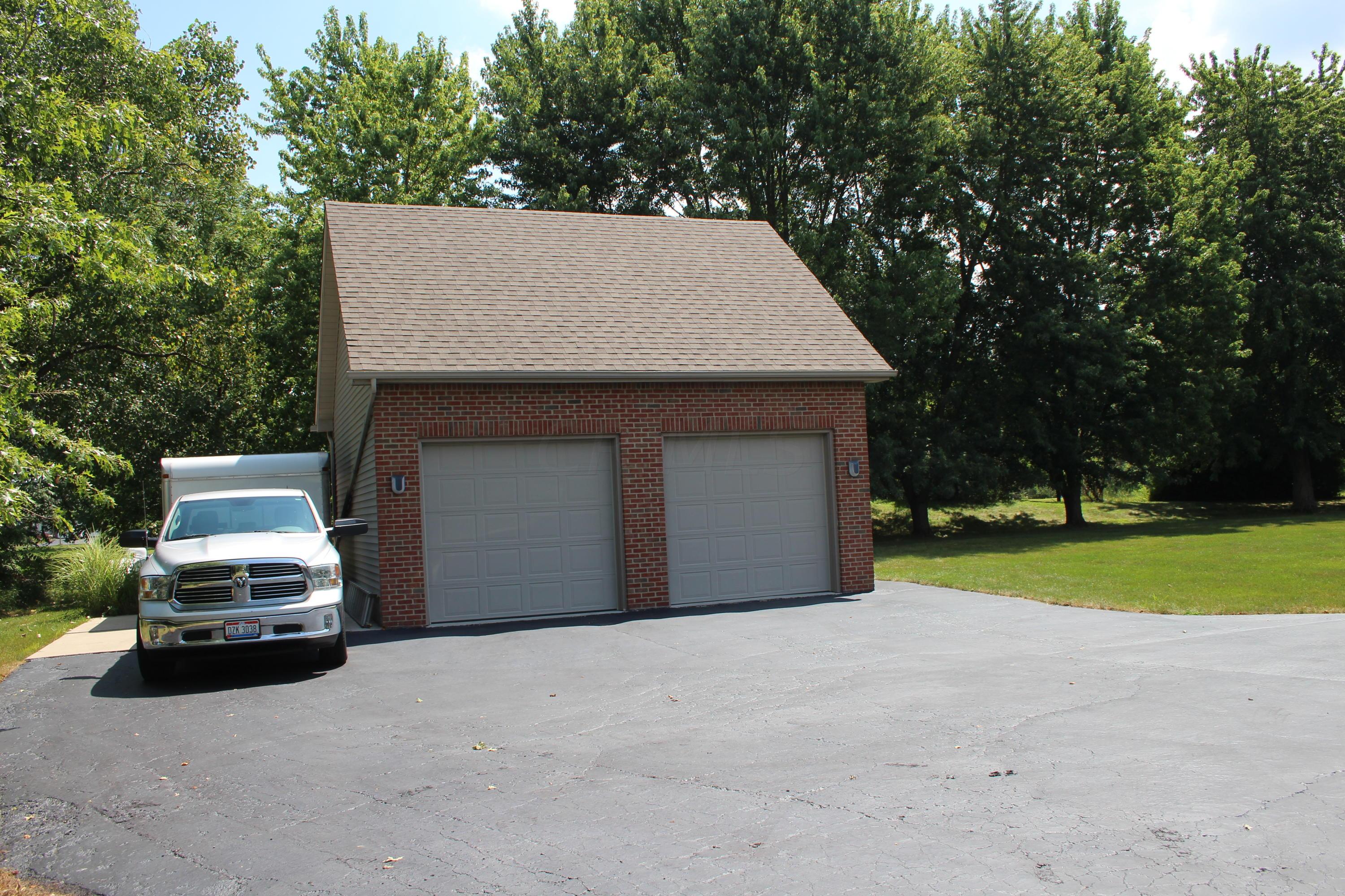 5607 Liberty Road North Powell, OH 43065 - Photo 6 of 9 Gallery Image 6