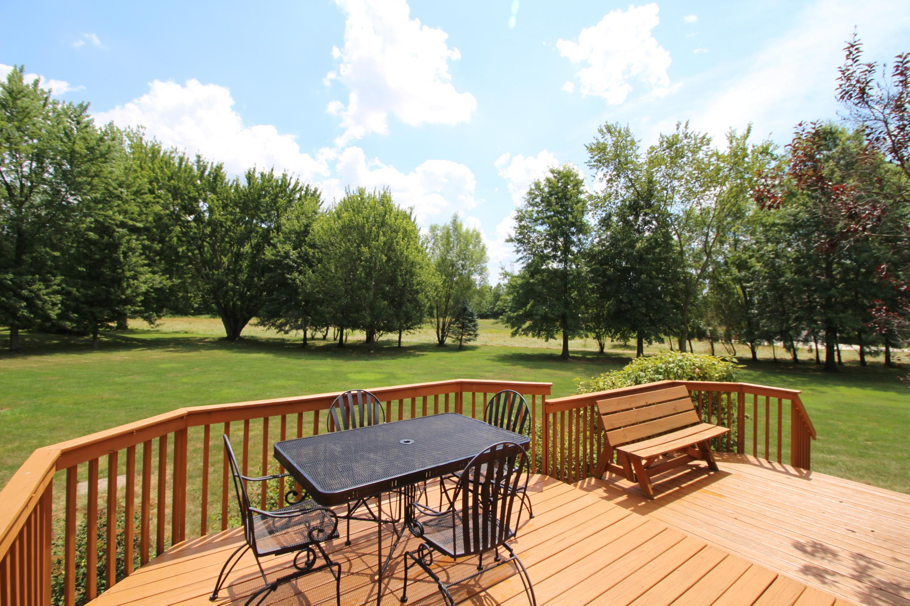 5607 Liberty Road North Powell, OH 43065 - Photo 8 of 9 Gallery Image 8