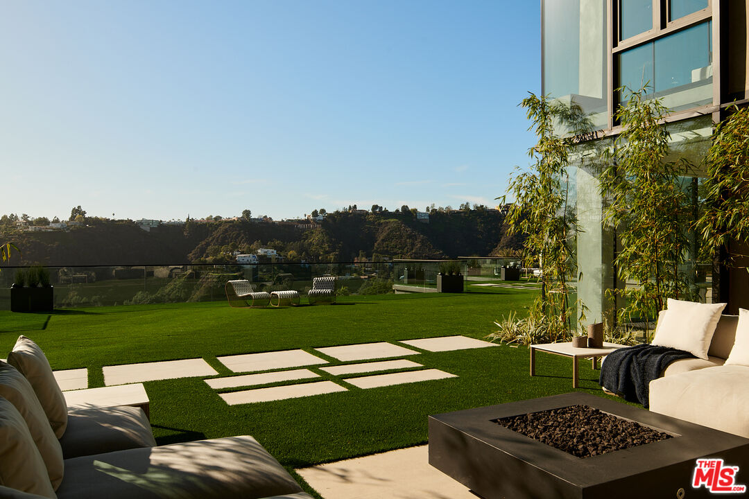 1857 Bel Air Road Los Angeles, CA 90077 - Photo 28 of 43