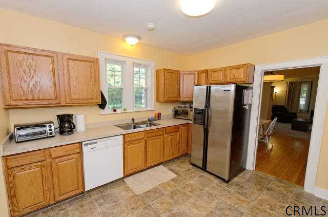 247 Consaul Road Colonie, NY 12205 - Photo 4 of 15 Photo 4