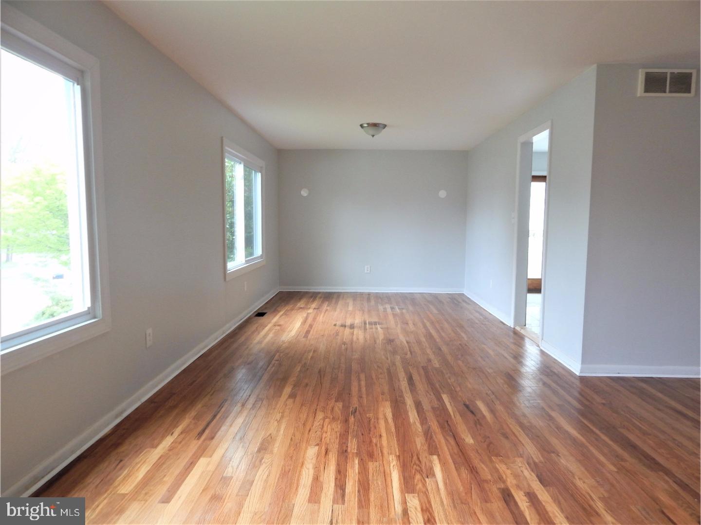 3 Mystic Road Clementon, NJ 08021 - Photo 8 of 15 Dining Room
