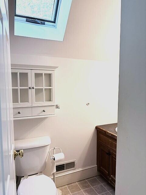 555 Townhouse Road Waterboro, ME 04030 - Photo 33 of 52 2nd floor bath 2
