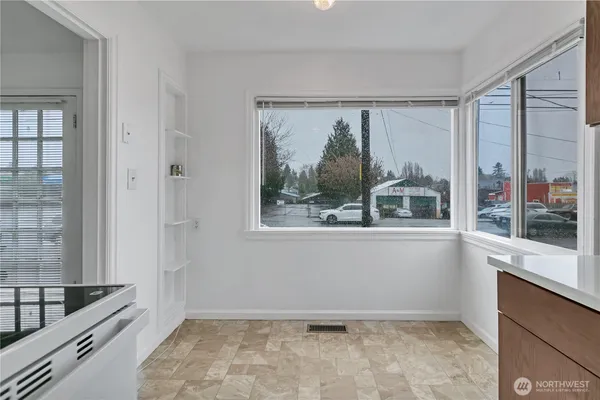 $699,000 | 10041 15th Avenue Southwest, Seattle, WA 98146