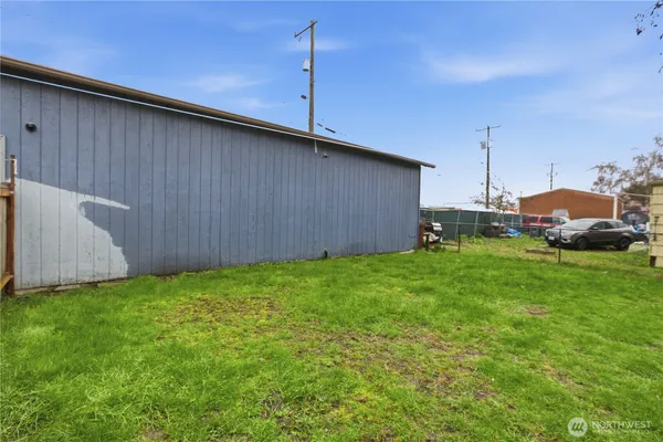 $699,000 | 10041 15th Avenue Southwest, Seattle, WA 98146