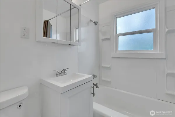 $699,000 | 10041 15th Avenue Southwest, Seattle, WA 98146