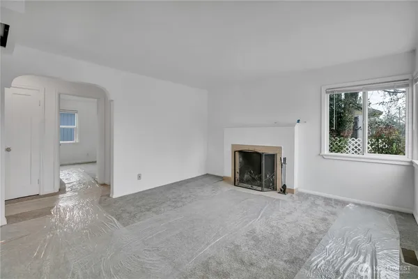 $699,000 | 10041 15th Avenue Southwest, Seattle, WA 98146