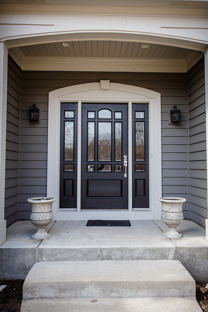 1058 Dove Way Cary, IL 60013 - Photo 2 of 38