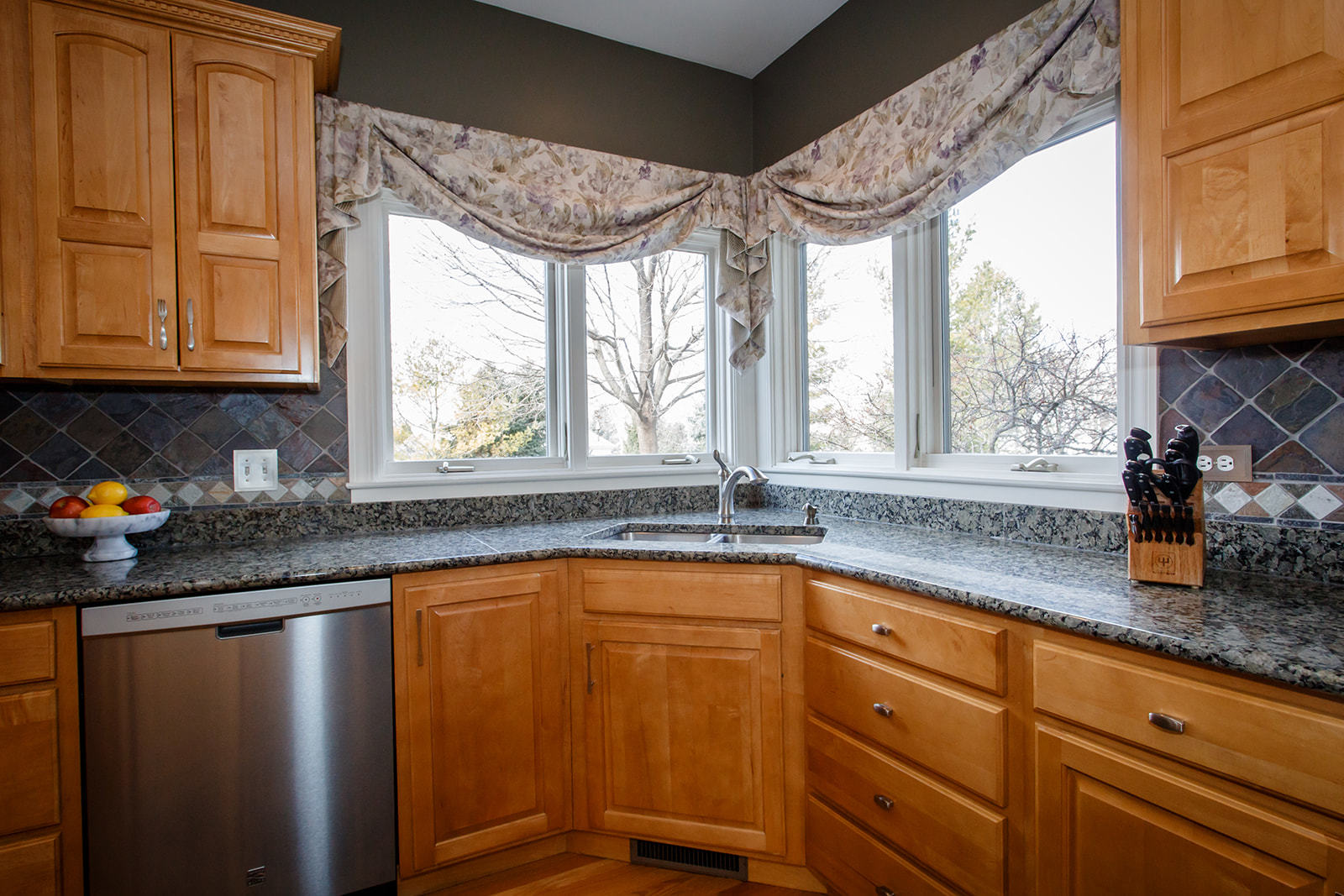 1058 Dove Way Cary, IL 60013 - Photo 12 of 38