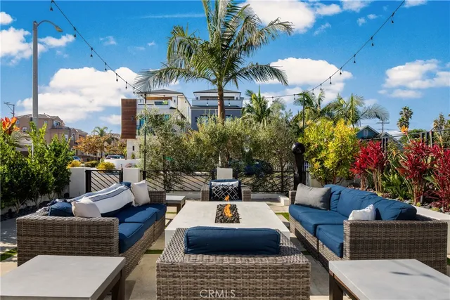 a view of outdoor space yard and patio