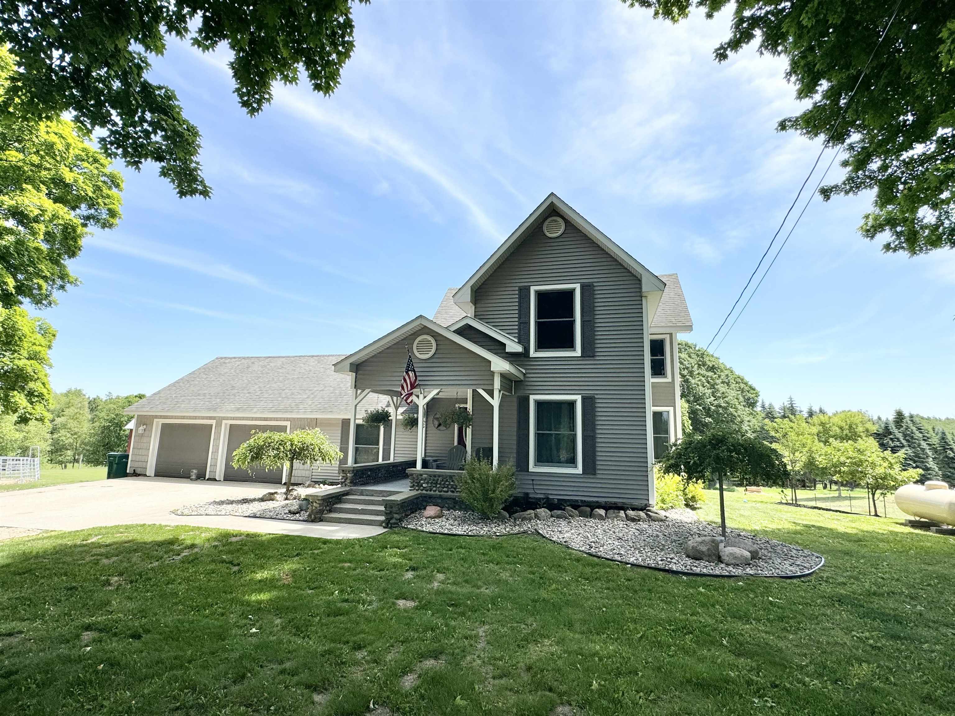 4345 South Brinton Road Blanchard, MI 49310 - Photo 2 of 45