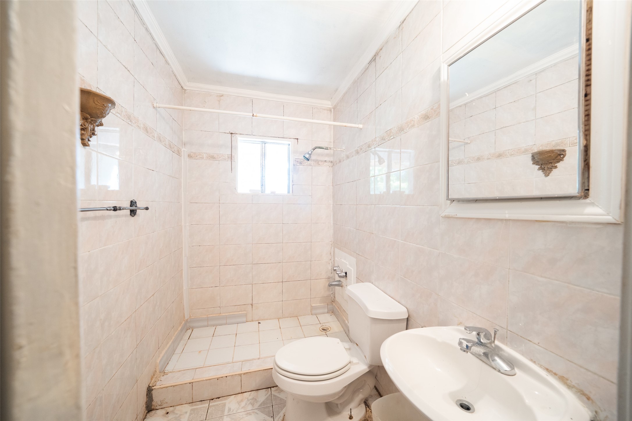 10418 Burman Street Houston, TX 77029 - Photo 7 of 13