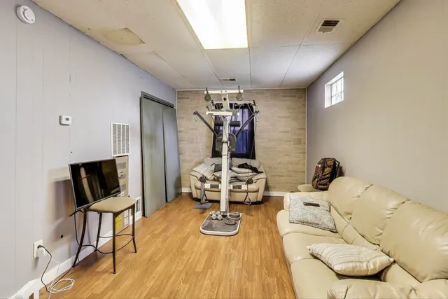 $150,000 | 661 Wentworth Avenue, Calumet City, IL 60409