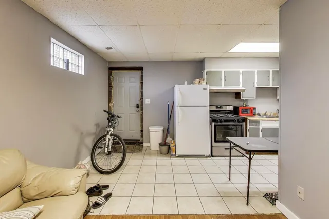 $150,000 | 661 Wentworth Avenue, Calumet City, IL 60409