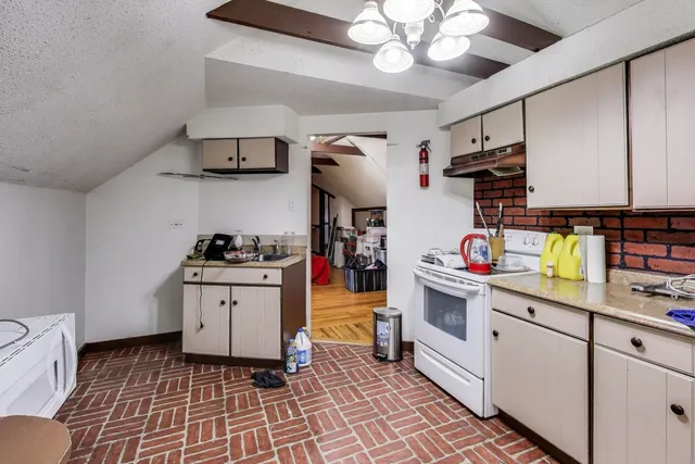 $150,000 | 661 Wentworth Avenue, Calumet City, IL 60409