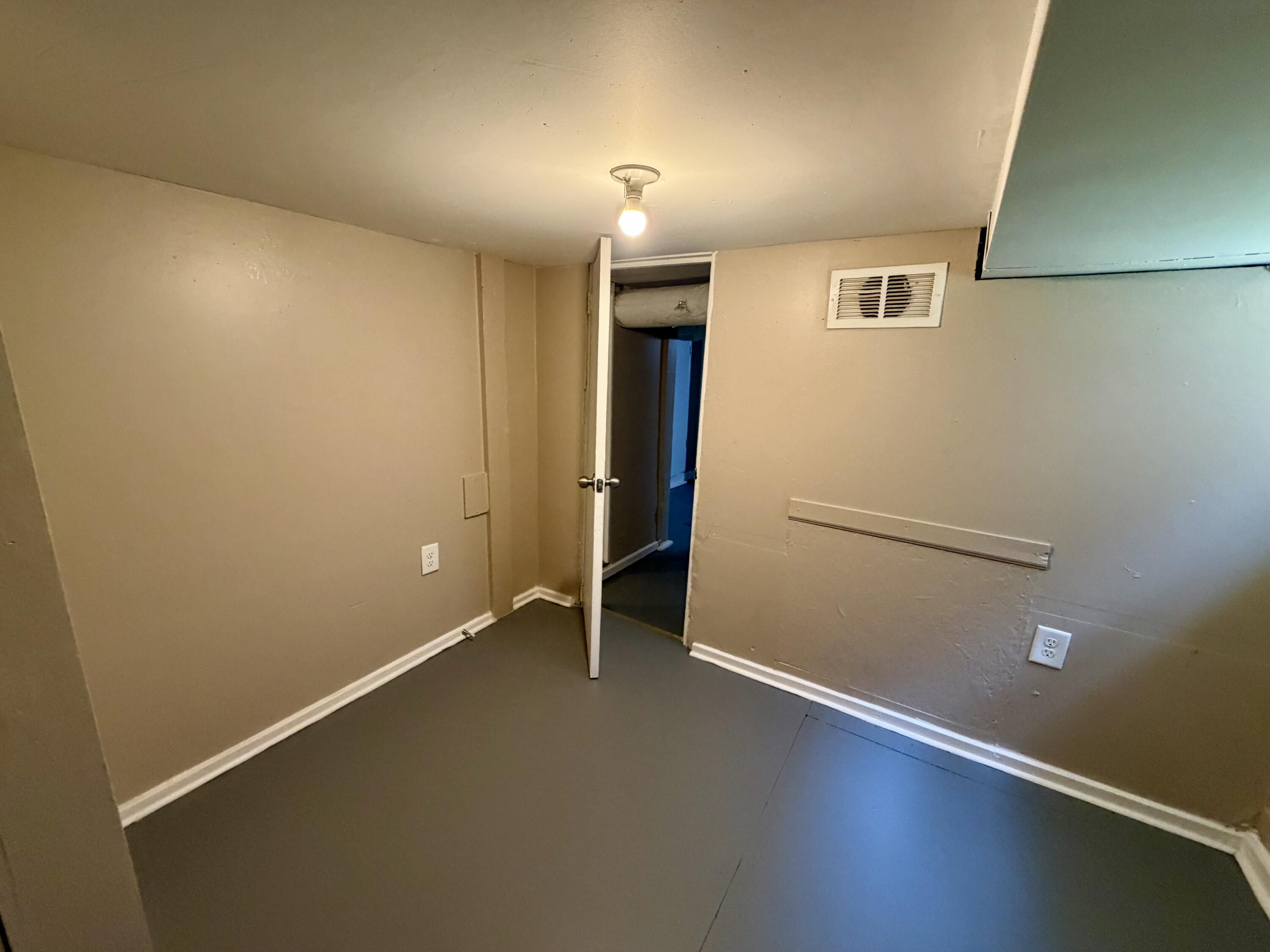 4229 Vermont Street Gary, IN 46409 - Photo 17 of 18 3000x2250