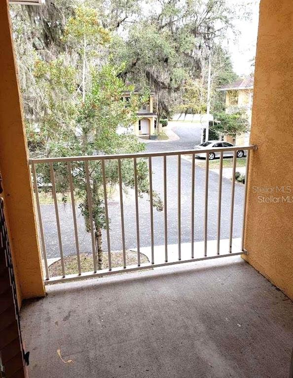522 Northwest 39th Road, Unit 702 Gainesville, FL 32607 - Photo 10 of 15 a view of a balcony