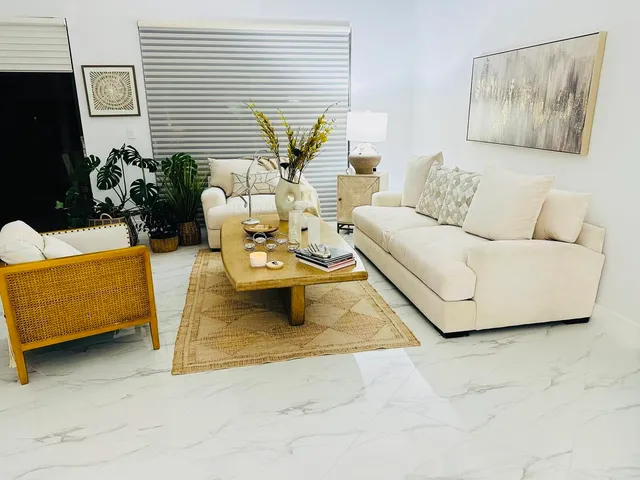 $4,000 | 18266 Covina Way, Unit 201, Boca Raton, FL 33498