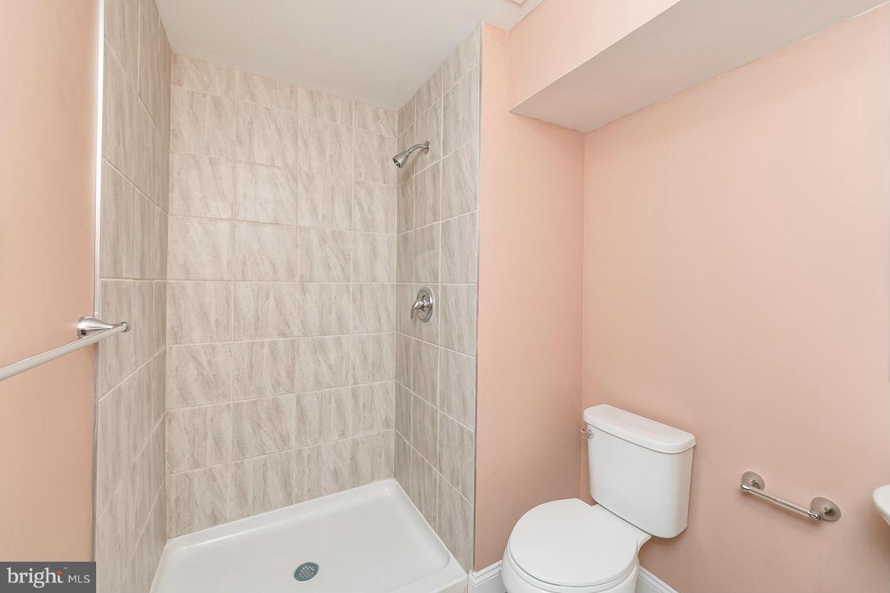 9709 Biggs Road Baltimore, MD 21220 - Photo 29 of 30 Bath