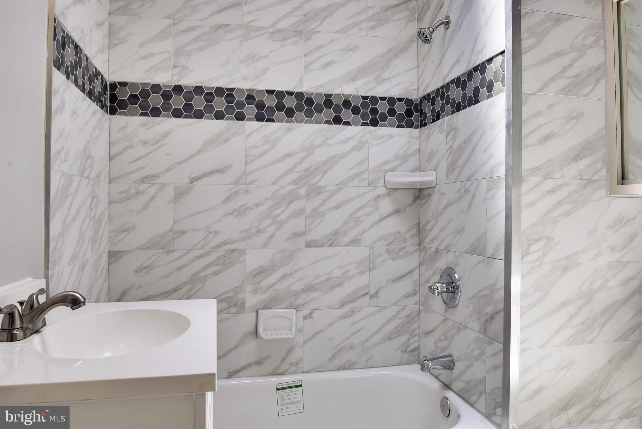 4012 Fairfax Road Baltimore, MD 21216 - Photo 14 of 21 Bath
