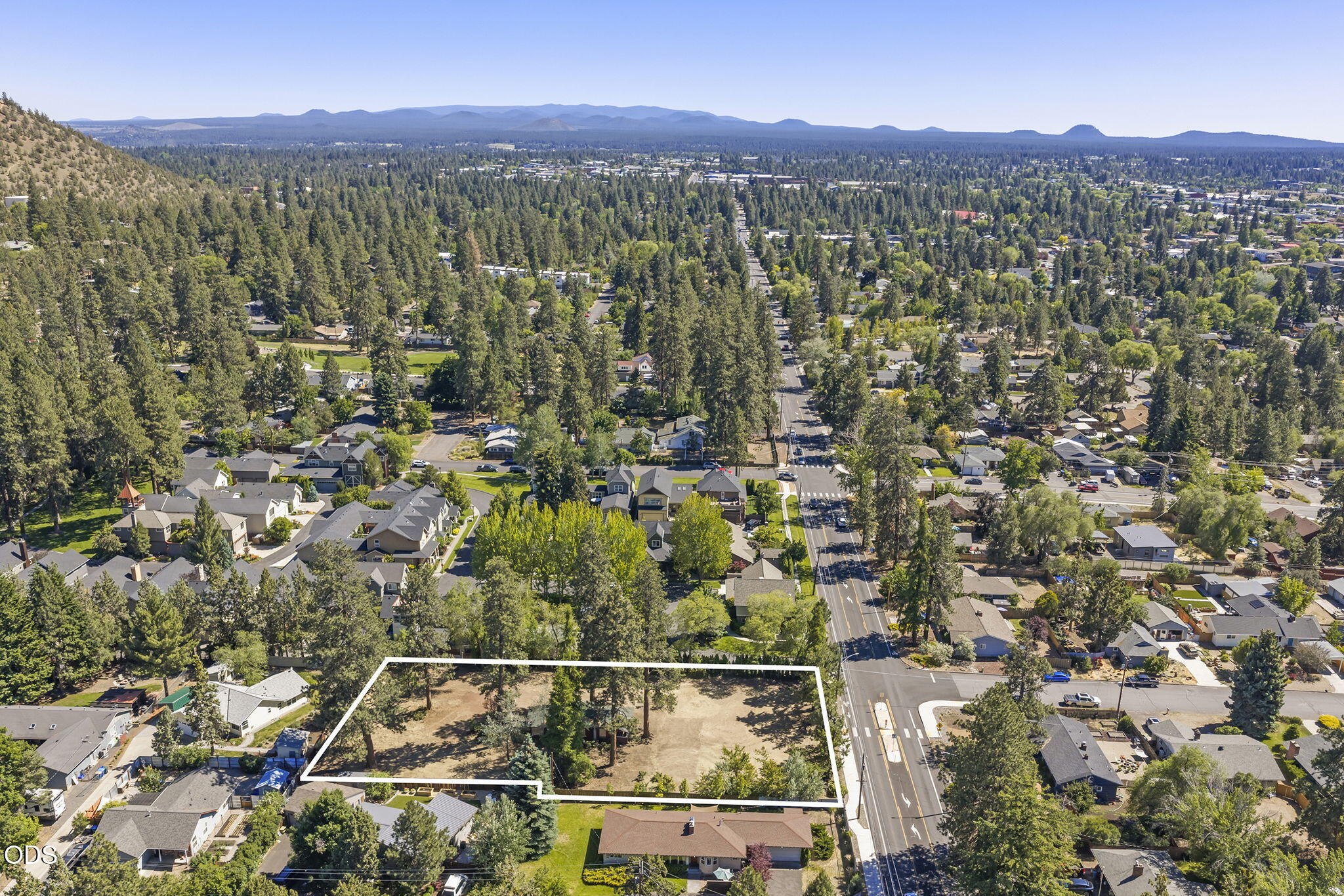 1920 Northeast 8th Street Bend, OR 97701 - Photo 28 of 29